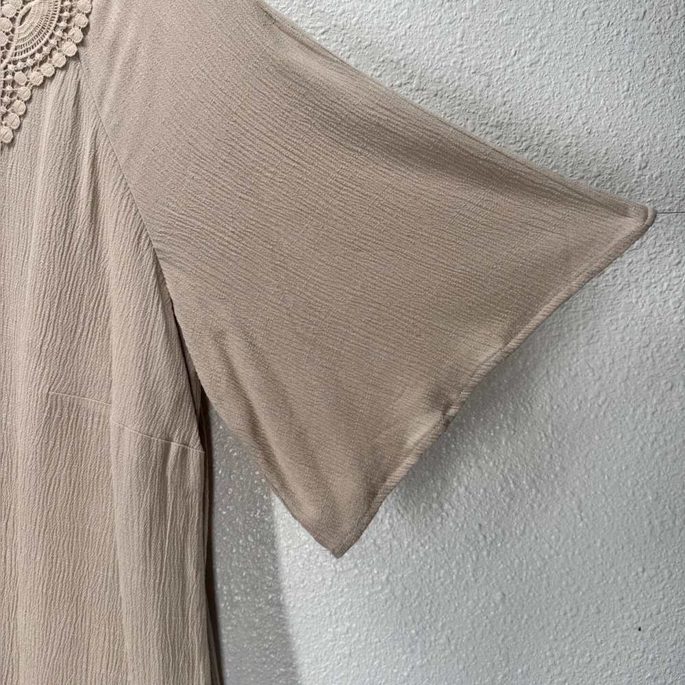 JM Collection Beige Tunic with Lace Accent Short Sleeve Large - Picture 5 of 9